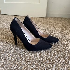 Black, soft suede texture, high heels pumps